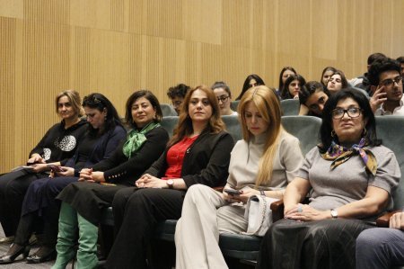 UNEC-də “Qisas almadan ölmə” bədii filminin nümayişi olub