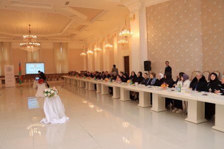 Gəncədə “Ulu Öndər və milli-mənəvi dəyərlərimiz” adlı konfrans keçirilib - FOTO