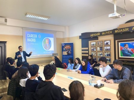 “Career Hacks by ATMU alumni” layihəsi başa çatıb - FOTO