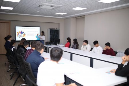 Dövlət İmtahan Mərkəzində şəhid övladları ilə görüş keçirilib - FOTO Dövlət İmtahan Mərkəzində şəhid övladları ilə görüş keçirilib - FOTO