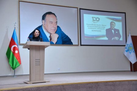 Ulu Öndərə həsr olunmuş konfrans keçirilib - FOTOLAR