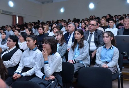 Ulu Öndərə həsr olunmuş konfrans keçirilib - FOTOLAR