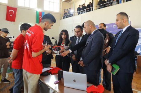 “Gənc İnnovatorlar” startap müsabiqəsinin qalibləri mükafatlandırılıb