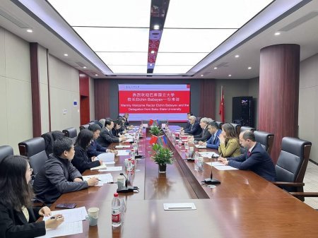 BDU və Çinin Hefei Texnologiya Universiteti arasında anlaşma memorandumu imzalanıb - FOTO BDU və Çinin Hefei Texnologiya Universiteti arasında anlaşma memorandumu imzalanıb - FOTO