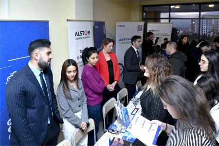 Bakı Mühəndislik Universitetində Karyera sərgisi keçirilib