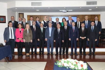 Ankara Universitetində Qərbi Azərbaycana Qayıdış Konsepsiyası müzakirə olundu
