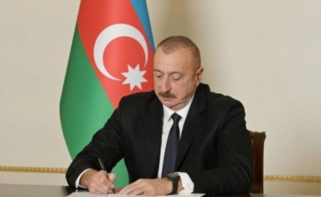 Bir qrup idmançı və idman mütəxəssisi təltif edildi - SİYAHI