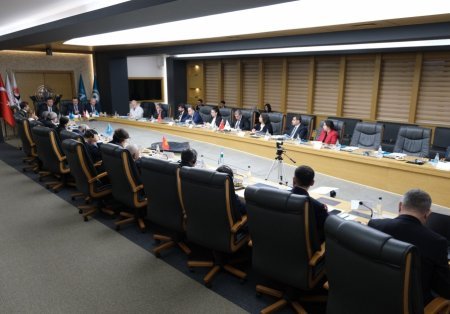 Ankarada türk dövlətlərinin çoxtərəfli elmi əməkdaşlığına dair müzakirələr aparılıb - FOTO Ankarada türk dövlətlərinin çoxtərəfli elmi əməkdaşlığına dair müzakirələr aparılıb - FOTO