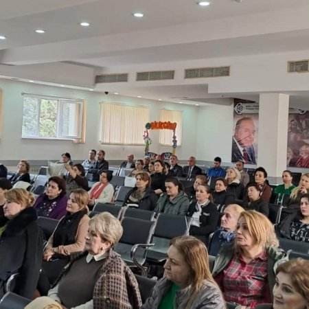 Binəqədi rayonu R.Əliyev adına 3 nömrəli tam orta məktəbin Fəaliyyət Planına uyğun olaraq növbəti Pedaqoji Şura iclası keçirildi.