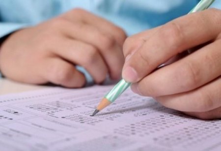 Qəbul imtahanları elektron olacaq - Nəticələrə necə təsir edəcək?