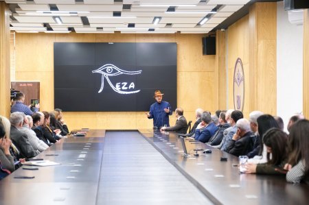 Gənclərlə “Reza Deqatinin gözündə Xocalı Soyqırımı” adlı görüş keçirilib