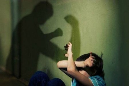 Lənkəranda direktor şagirdi ölümcül şəkildə döyüb, şagirdi xəstəxanaya yerləşdiriblər... 