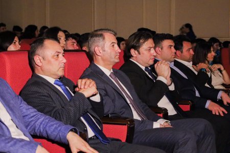 “Heydər Əliyev 102” adlı təntənəli ədəbi-bədii tədbir təşkil edilib.