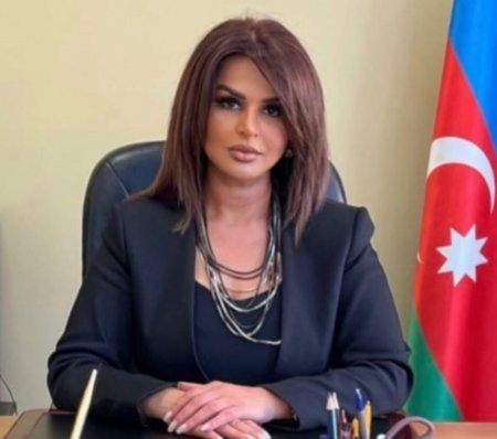 207 saylı məktəbin direktoru şagirdlərdən 150 AZN pul tələb edir” Verməyən kənardan baxacaq”- VİDEO 
