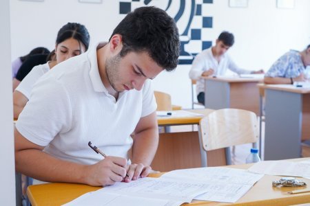 Ötən il imtahanlarda abituriyentlərin ilk dəfə iştirakı üçün 18,9 milyon manat xərclənib