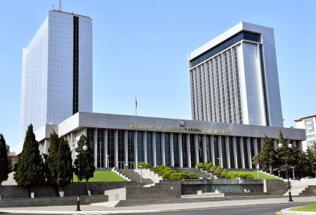 Ali təhsil haqqında qanun layihəsi ötən çağırışdan hazırdır - DEPUTAT